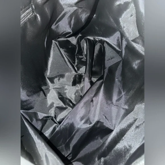 Black Puffer Shoulder Handbag Brand New! - Picture 4 of 5